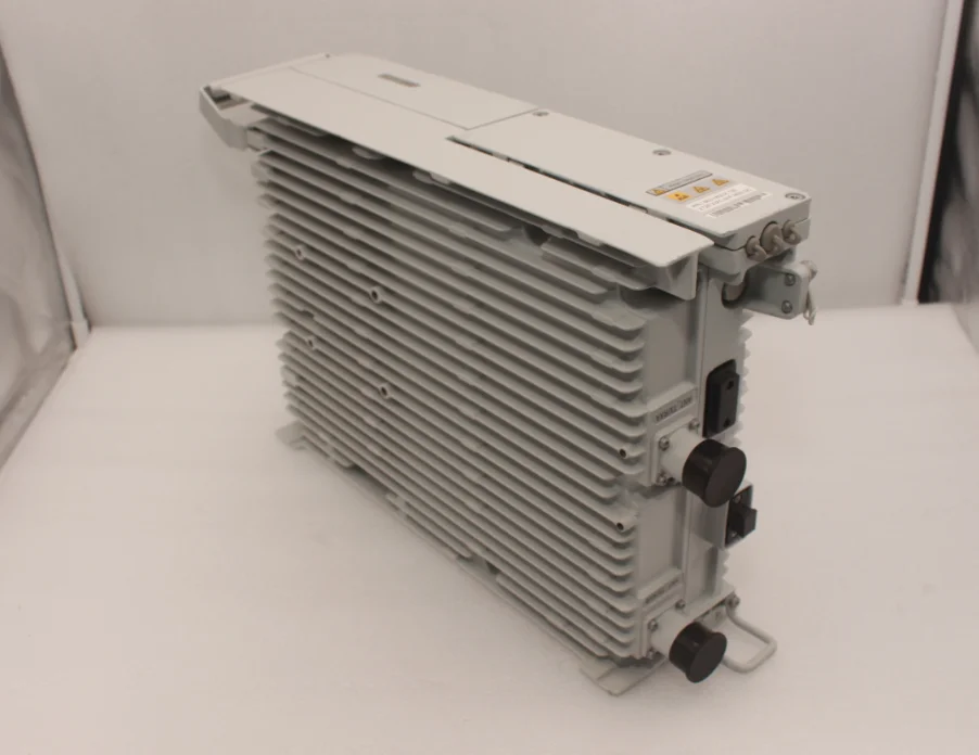  Базовая станция Huawei RRU3273 02311BTC дистанционное радио DBS3900