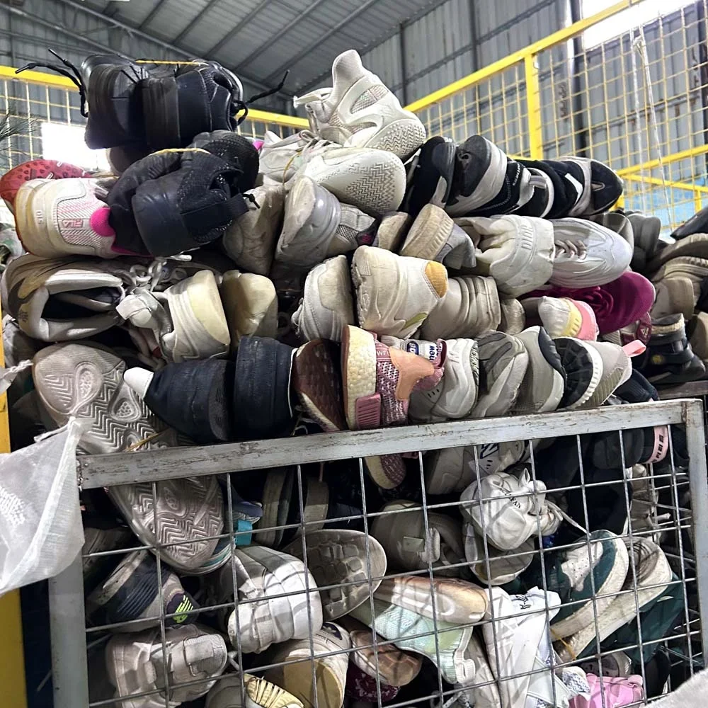 Clearance Price Inventory Branded Used Sports Shoes Cheap Second Hand Microfiber Upper Shoes in Bales in Stock