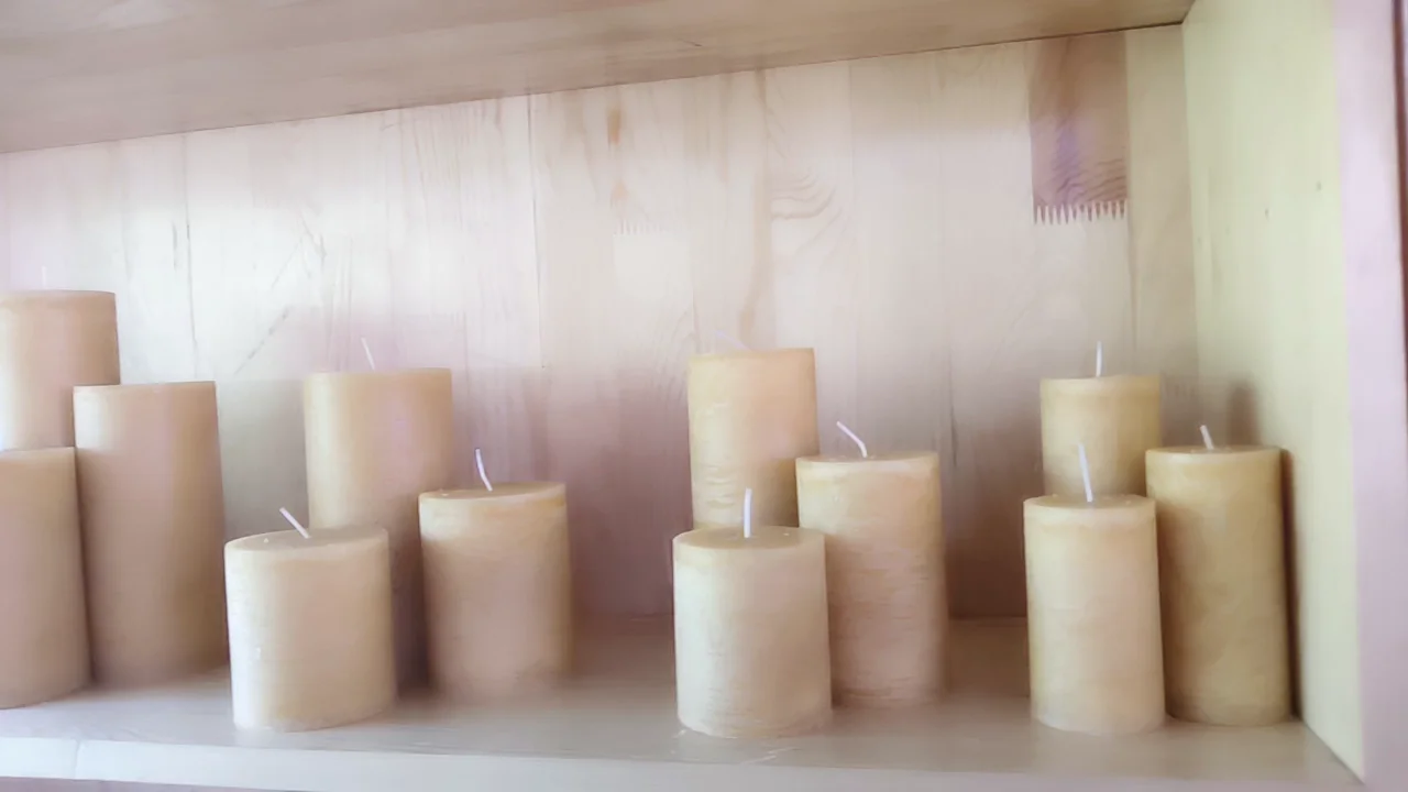 Wholesale Unique Black Red Custom Pillar Candles from Chinese Supplier Made Soy Wax Home Decor Christmas Daily Wedding Occasions