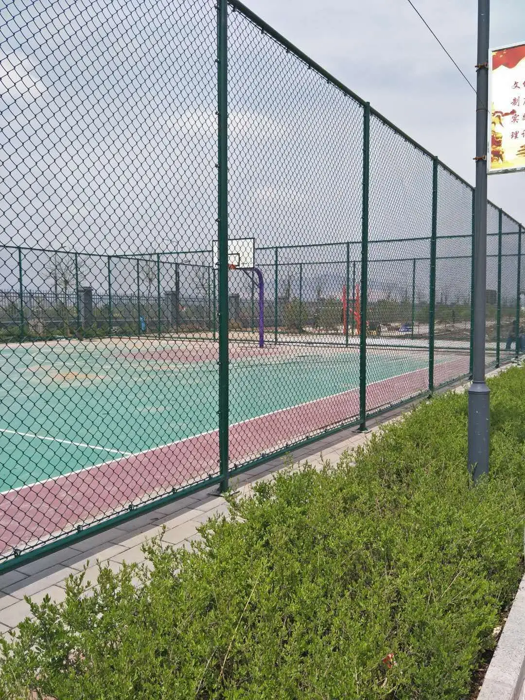 High quality Chain Link Fence Soccer Filed stadium Net hot-selling chain link fence PVC coated/galvanized chain-link fence