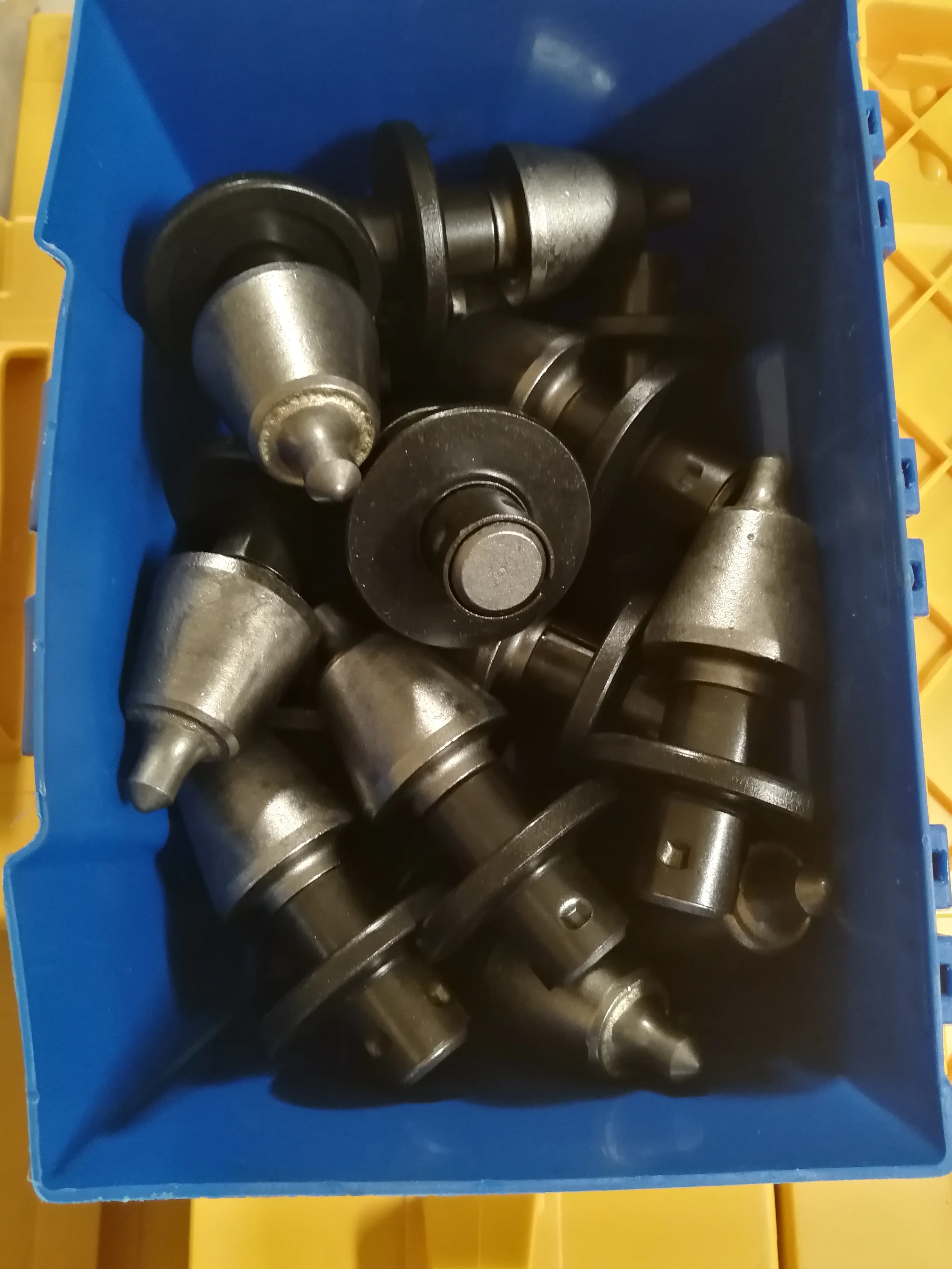 W8 25 cutter bits for road cutting tooth milling machine