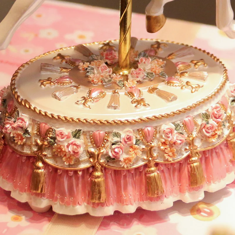 Hot Selling Christmas Birthday Gift Cartoon Music Box Resin Carousel Music Box