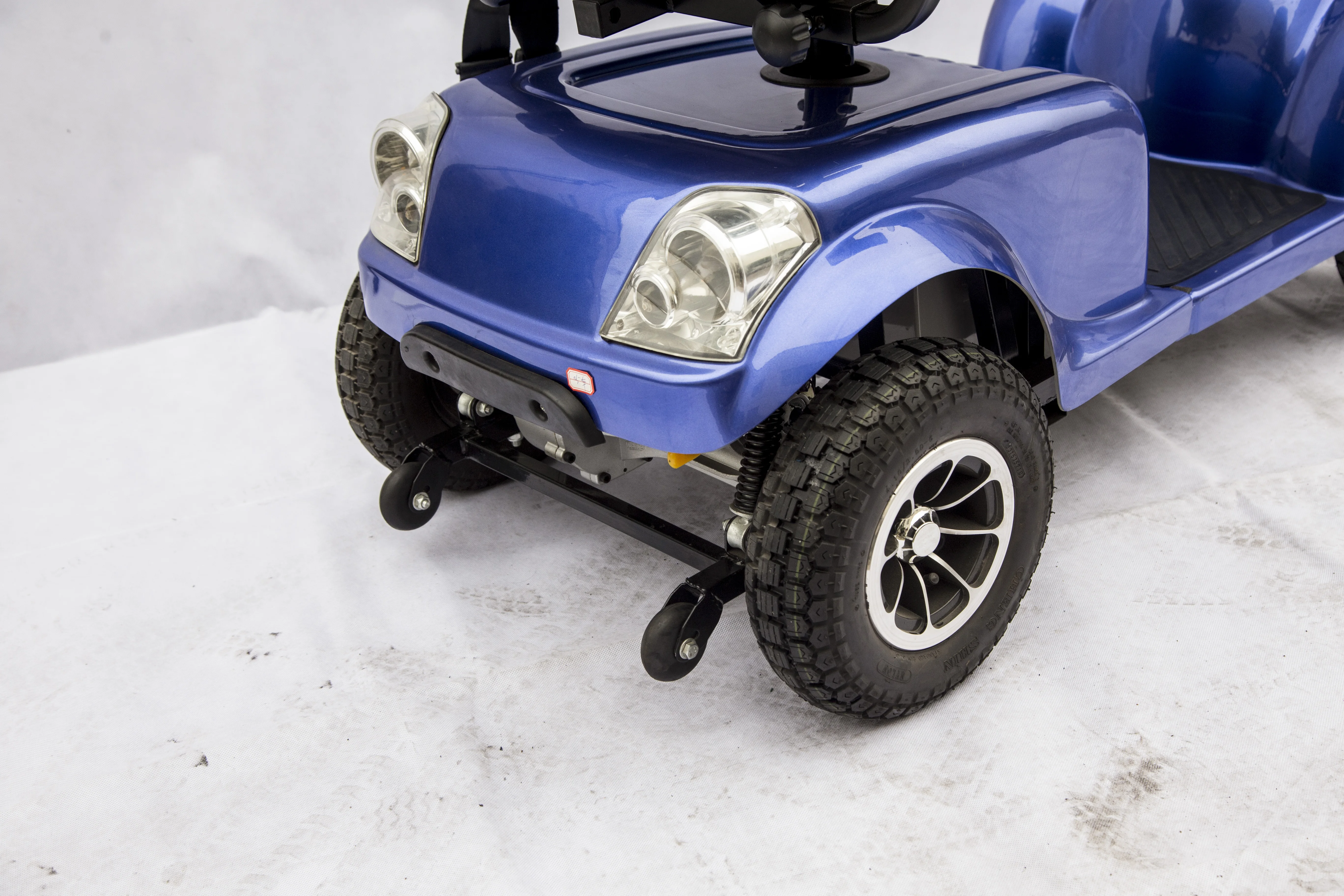 High Configuration Powerful Motor One Person Electric Mobility Scooter For Old People and Disabled Handicapped Persons