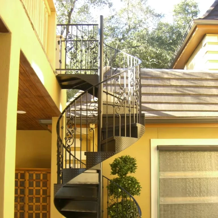 Orient New  Design Indoor Galvanized with Coating Modern Style Hotel Use Outdoor Steel Structure  Metal Spiral Staircase