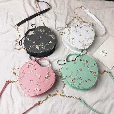 DLB009 korean new ladies high quality elegant lace handbag with chain heart crossbody bag