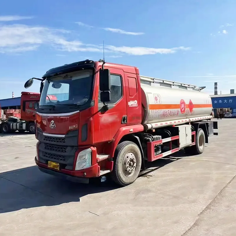 Dongfeng 4X2 10-15CBM топливный бак 6 колесный нефтяной автоцистерна