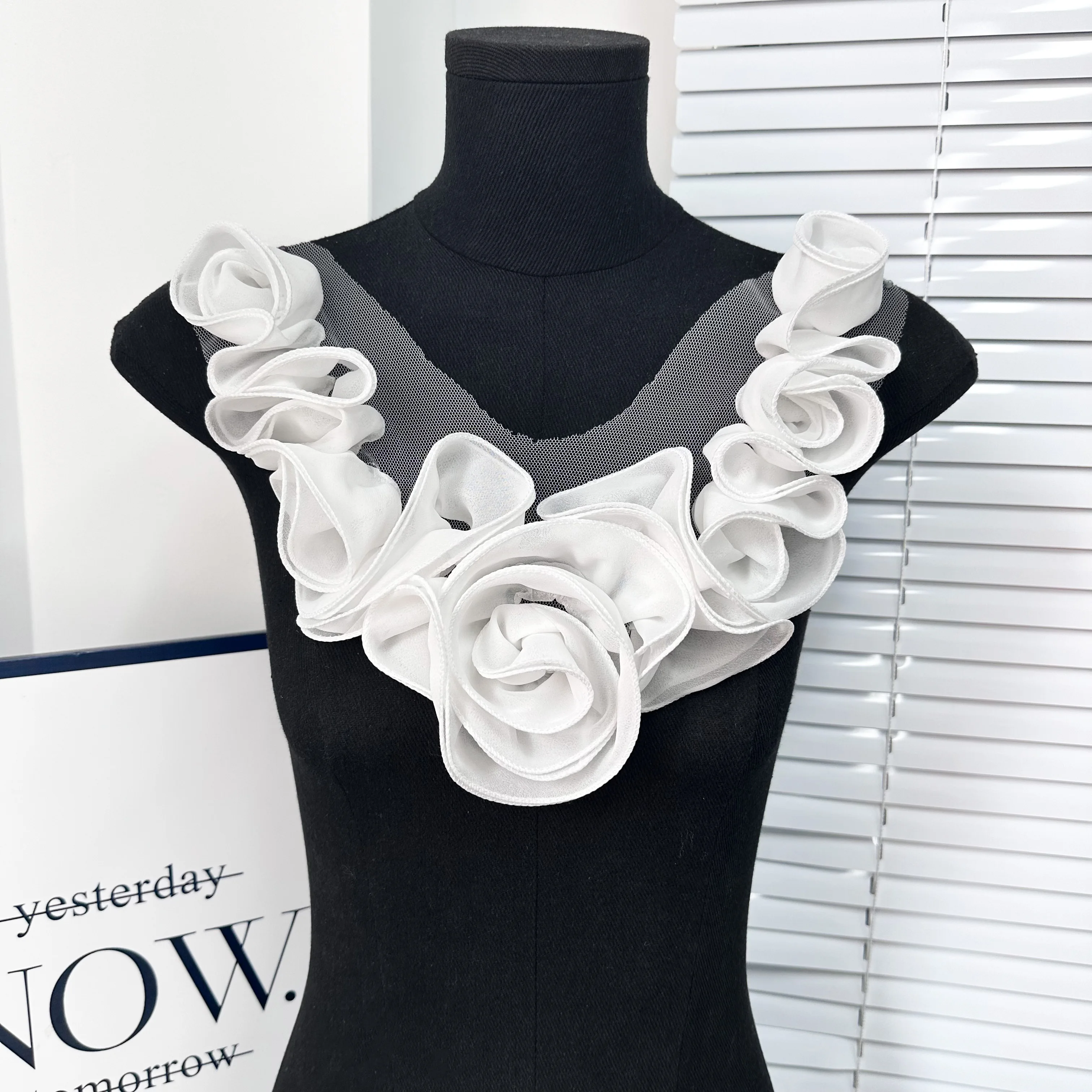2024 Wholesale New Style White Black Red Flowers Breast Flower Clothing Accessories With Dresses Skirts For Women