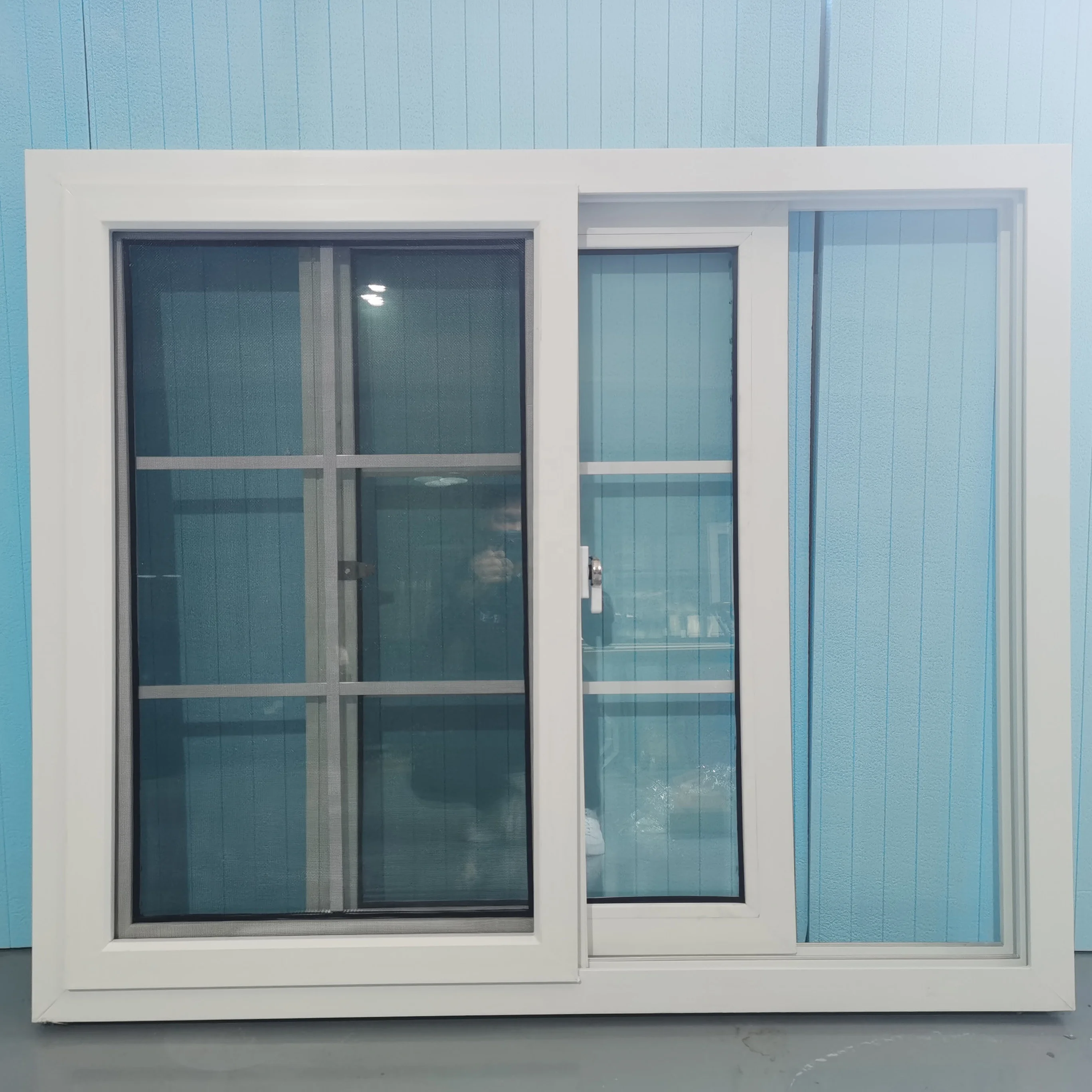 Manufacturing sliding windows Upvc double glass plastics window with grill design