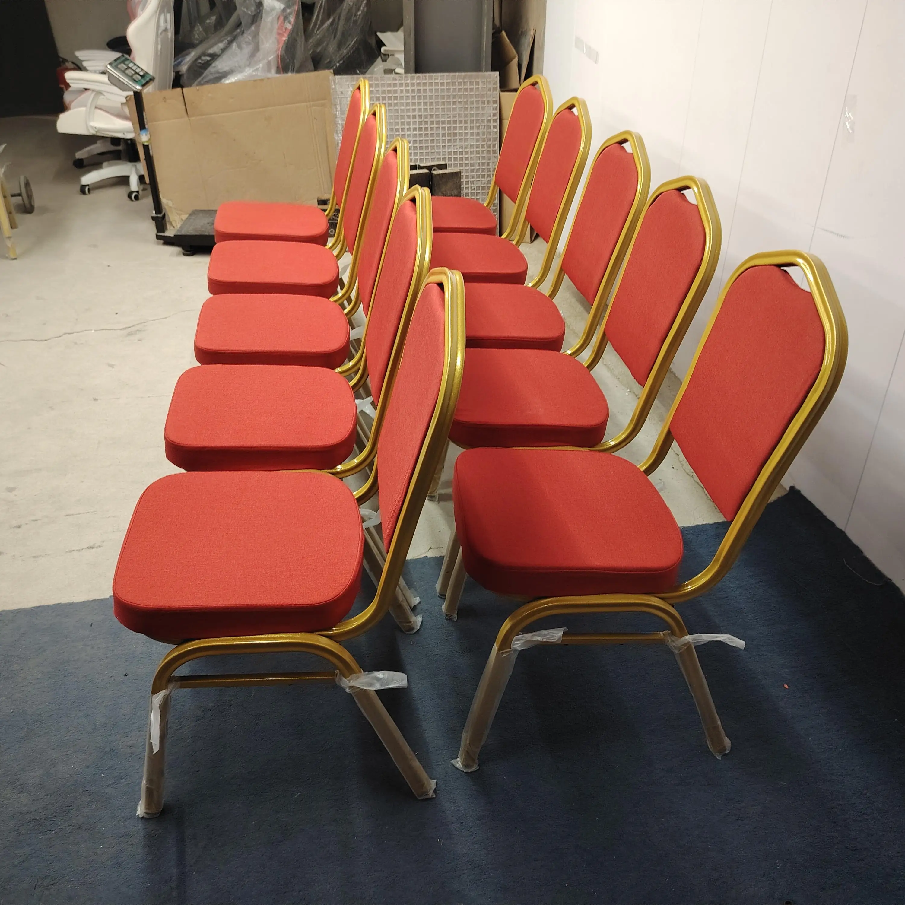 Modern Gold Metal Wedding Chair Resin-made Flower-shaped Stainless Steel Dining Chair For Banquet And Party Decoration