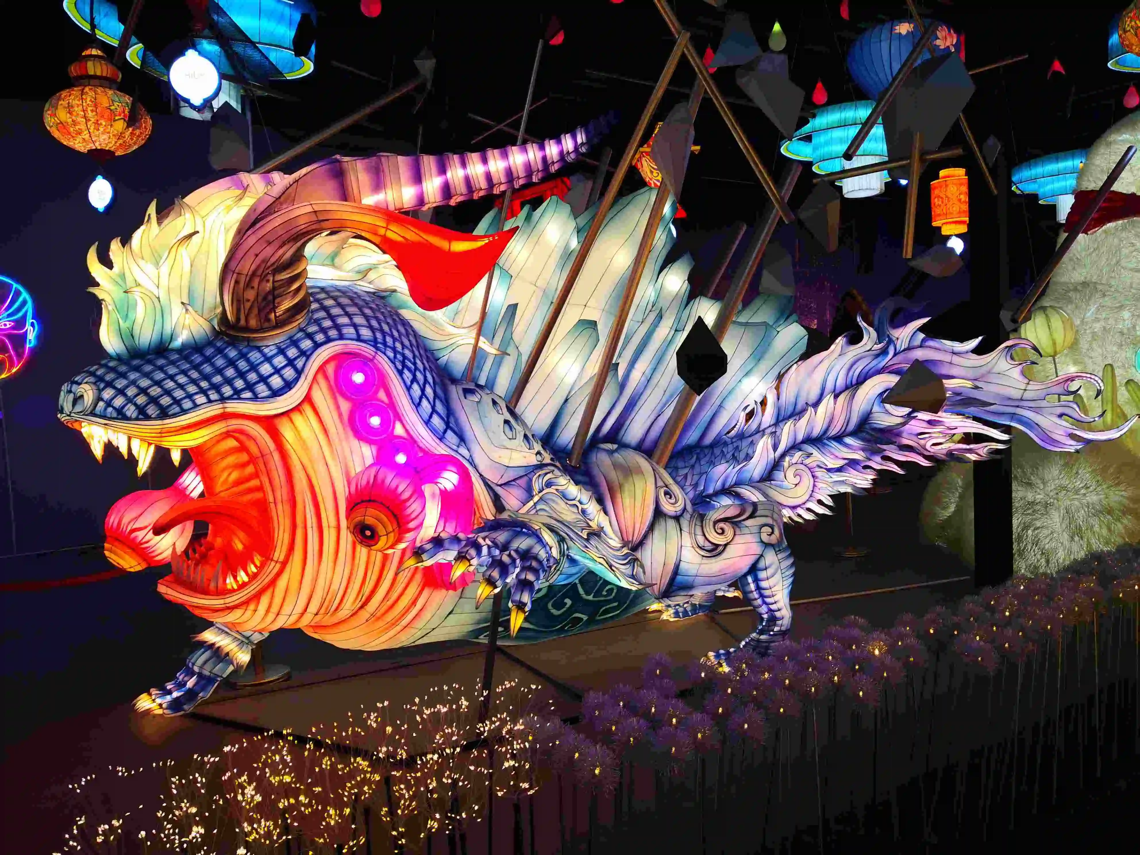 Chinese Tradition Light Festival Decoration Red Fish Lantern Hand Painted LED Animal Fish Lanterns for Lunar New Year