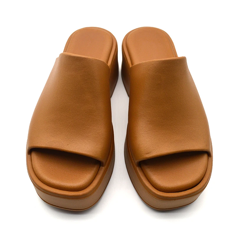 2024 pillow slipper cushioned thick sole  Wholesale Cheap indoor slippers platform home slippers