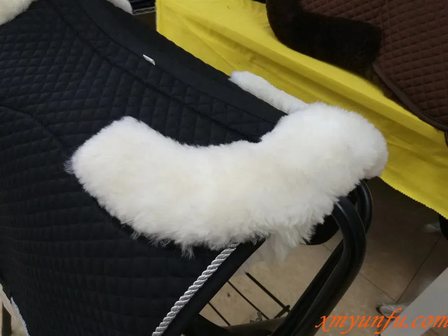 
Saddle pad lambskin horse pad sheepskin horse clothes 