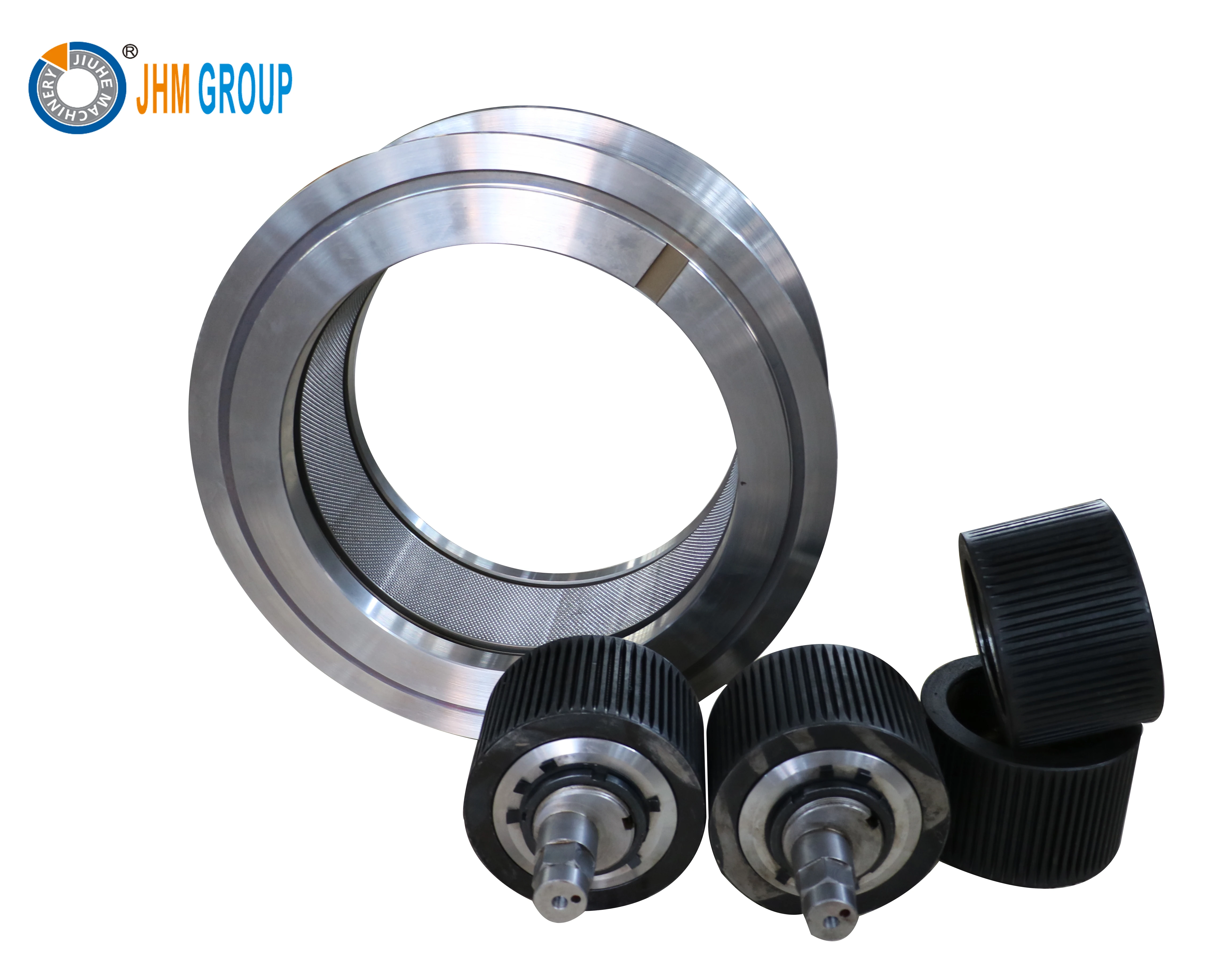 High efficiency granulator matrix for the production of dog food