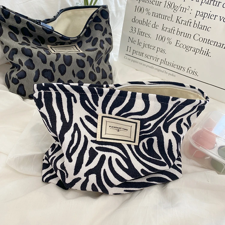 wholesale Trend Black leopard corduroy cosmetic bag Cute Velvet stripe Beauty Women Makeup Zipper Pouch Cosmetic Cases