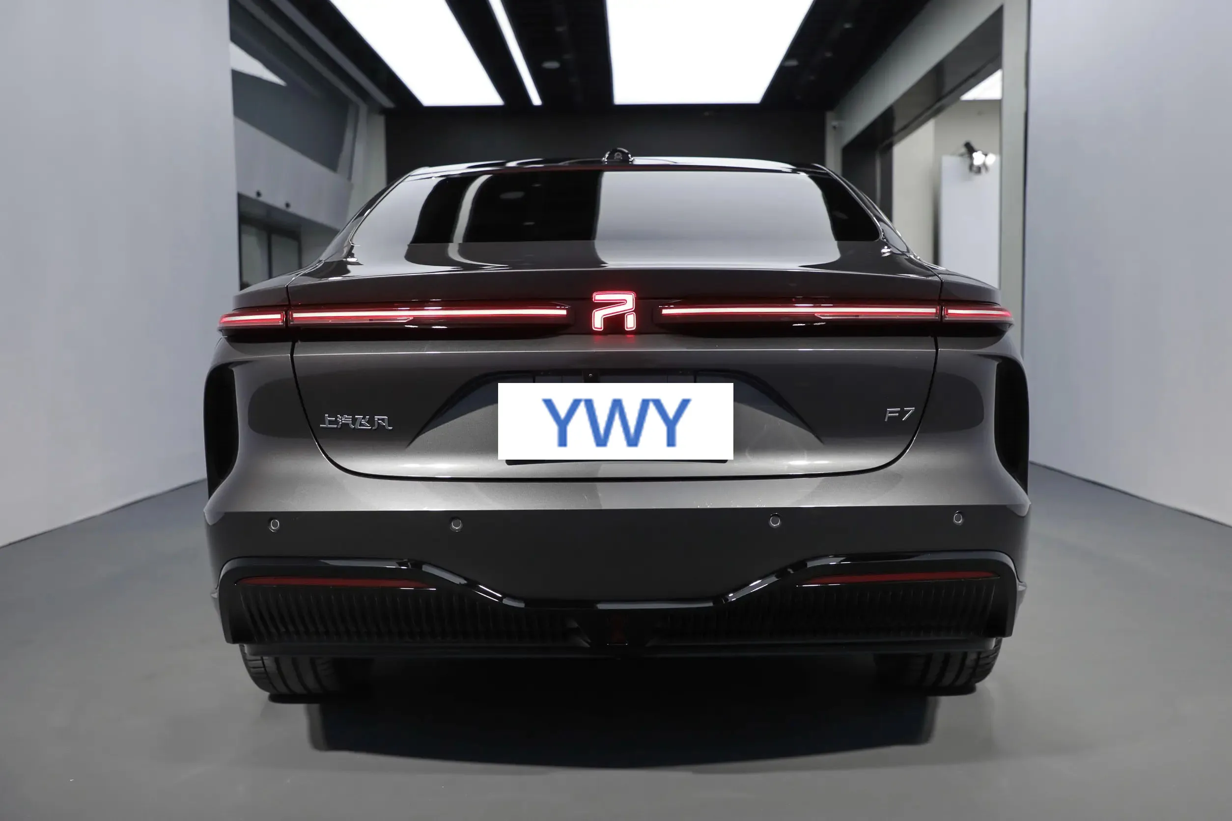2024 восходящая Автоматическая F7 продвинутая серия высокоскоростная электрическая 340 мощность 5 дверей мест хэтчбек автомобилей