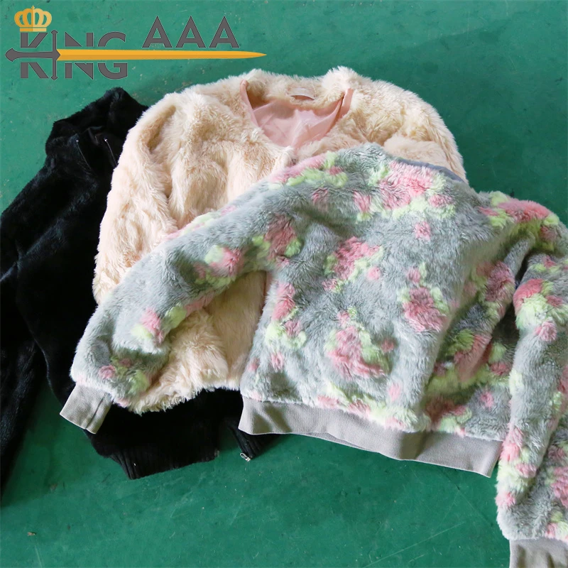 Winter Clothes ladies second artificial wool Used Clothing women sweater