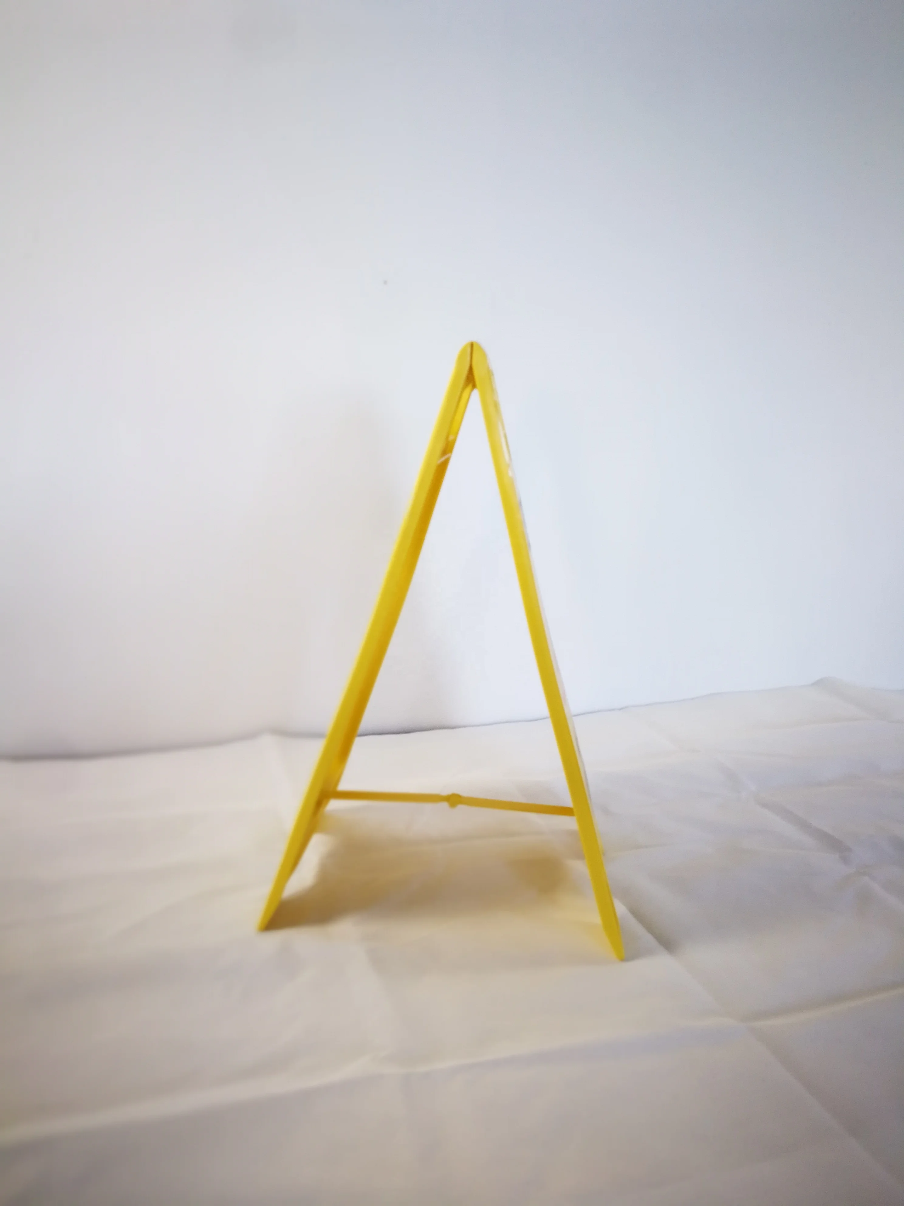 
Triangle Customized Small Warning Signs Caution Sign Board For Public Place 