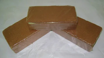 COCOPEAT INDONESIA BEST SELLERS, STRATEGY PRODUCTS FOR HEALTH PLANTS AND FLOWERS, COCOPEAT BLOCK 5KG