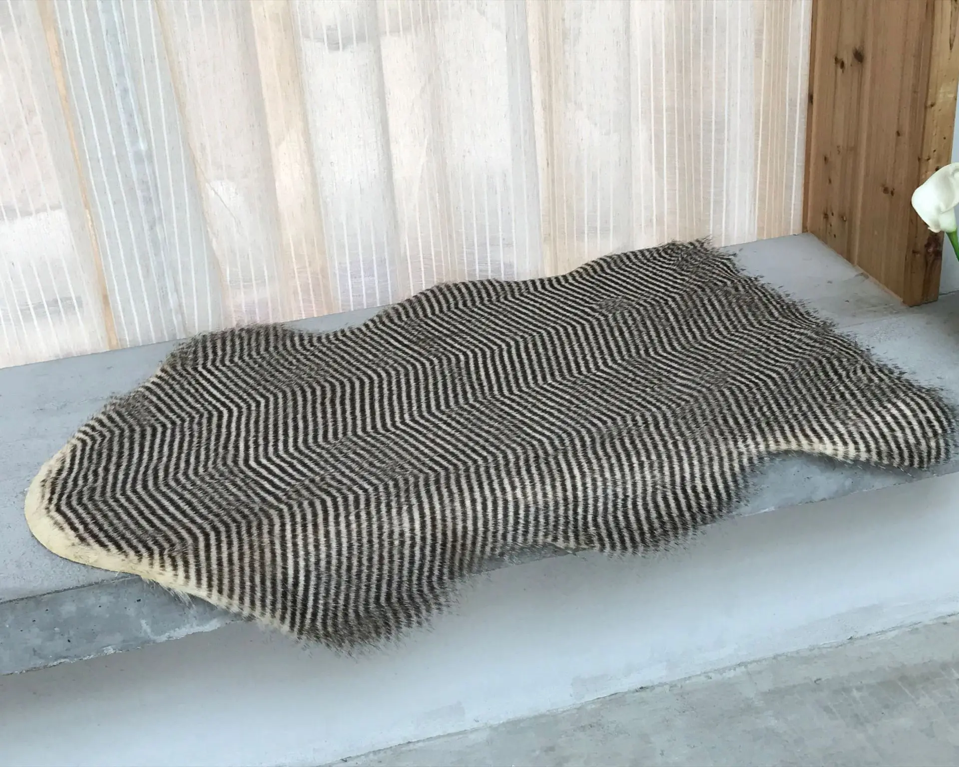 Customized  Animal Skin Faux Fur Cow Gold powder effect Printed Cowhide Rug  Bathroom anti-slip Rug