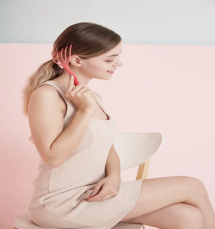 easy operating hand held body head massager