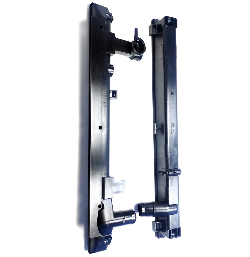 High quality radiator plastic tank factory for car model 700P OEM 8981372723