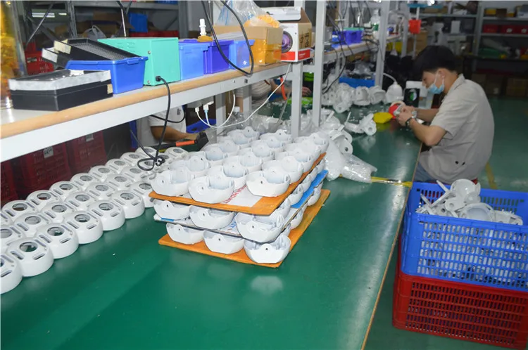 2MP Floodlight Solar Powered Cctv Battery Wireless Ip Outdoor Night Vision Street Light With Camera