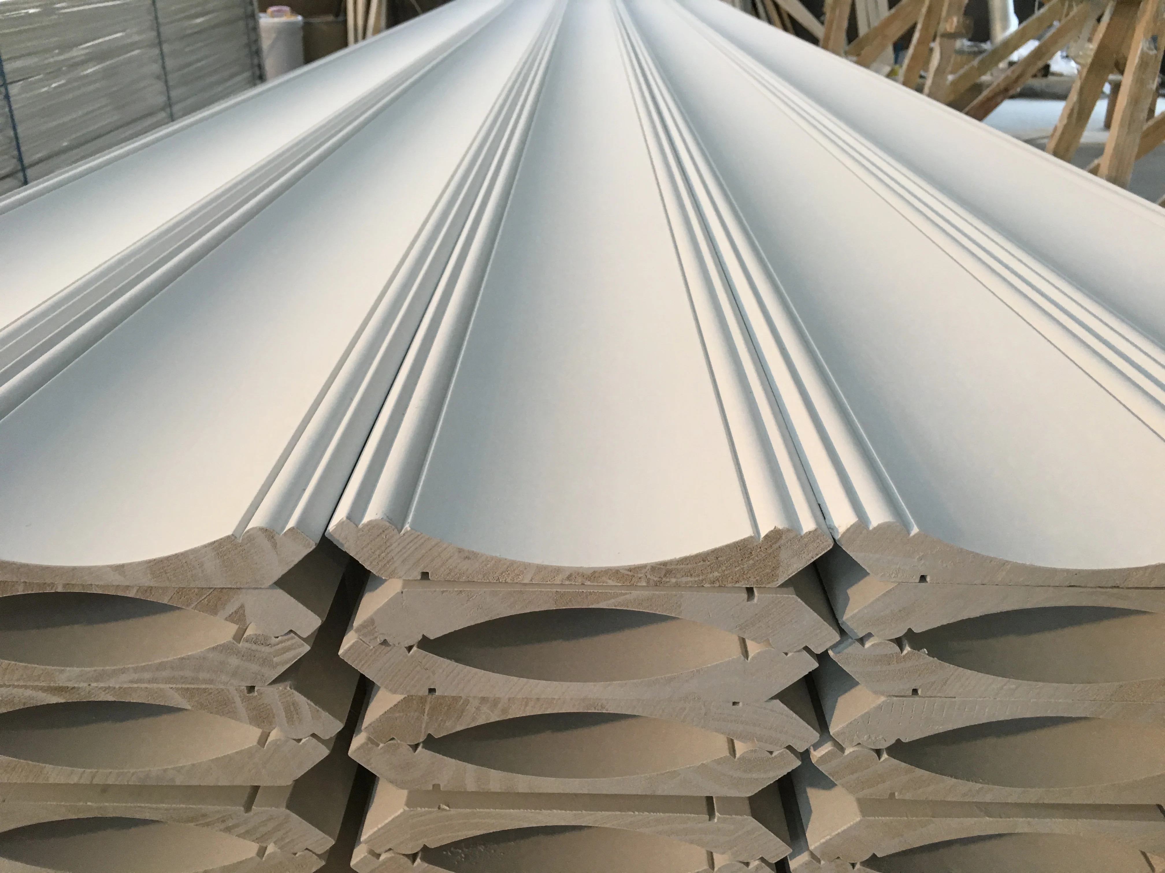 High Performance White Gesso Primed MDF Crown mouldings with Good Quality for Ceiling