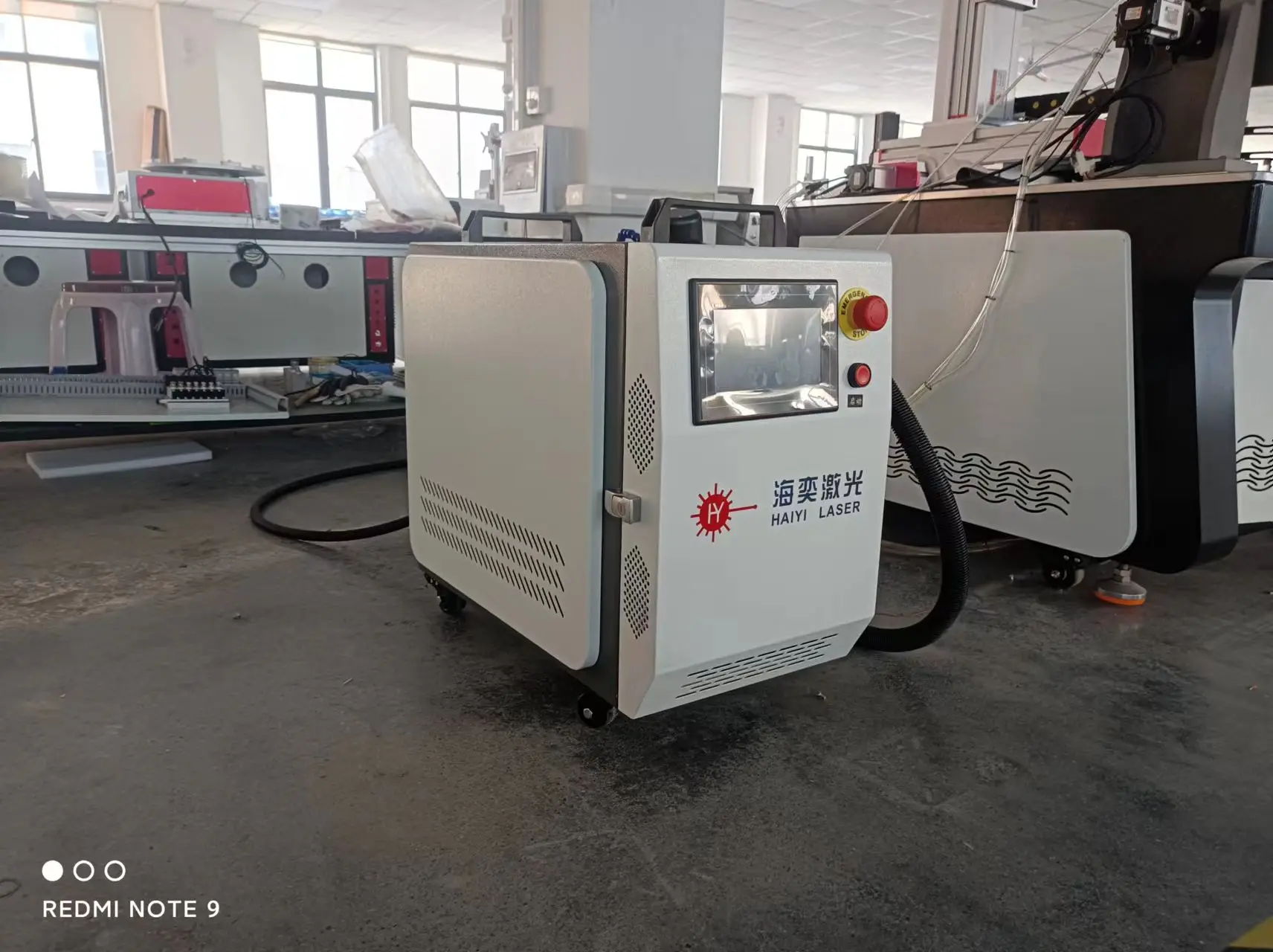 laser rust cleaning machine 200W pulse laser cleaner laser metal cleaning equipment for rust and paint removal