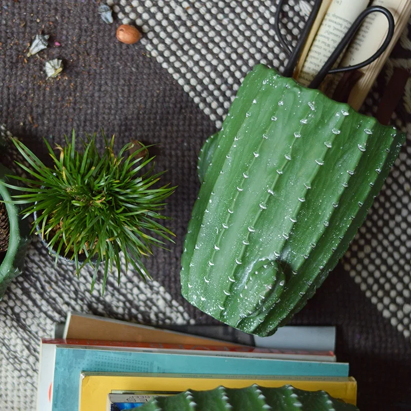 Hot Sale Cactus Figurines Flowerpot Handicarfs Planter Garden and outdoor Bonsia Flowerpot