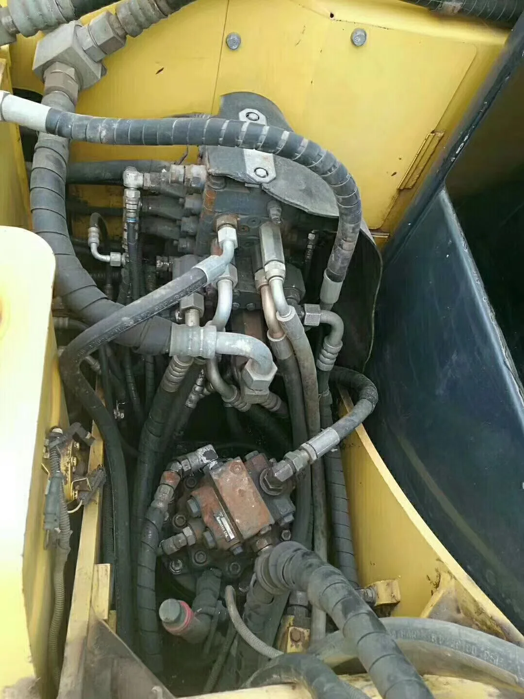 Used Komatsu Pc60-8 Mini 6ton Japan Hydraulic Crawler Excavator Backhoe Loader Cheap Earth Moving Digger komatsu Pc60