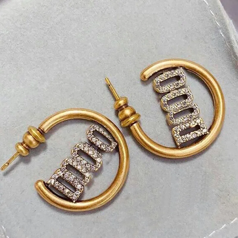 New Design Letter Earrings for Women Circle Hoop Trendy Gold Color Luxury Designer Fashion