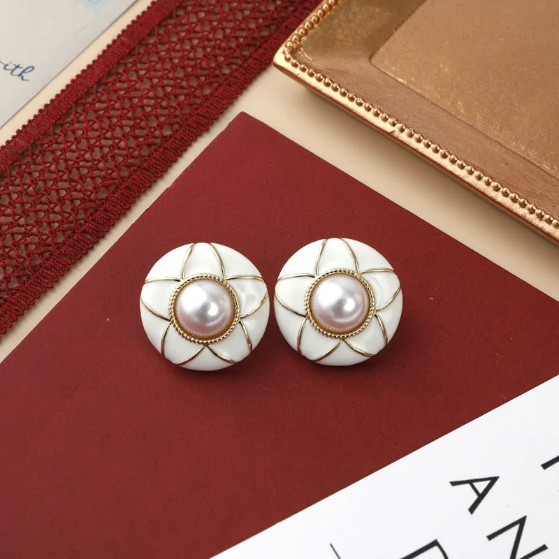 Vintage Multicolor Heart Flower Pearl Beads Enamel Earrings For Women Gold Plated Avatar Badge Stud Earring Fashion Wedding Part