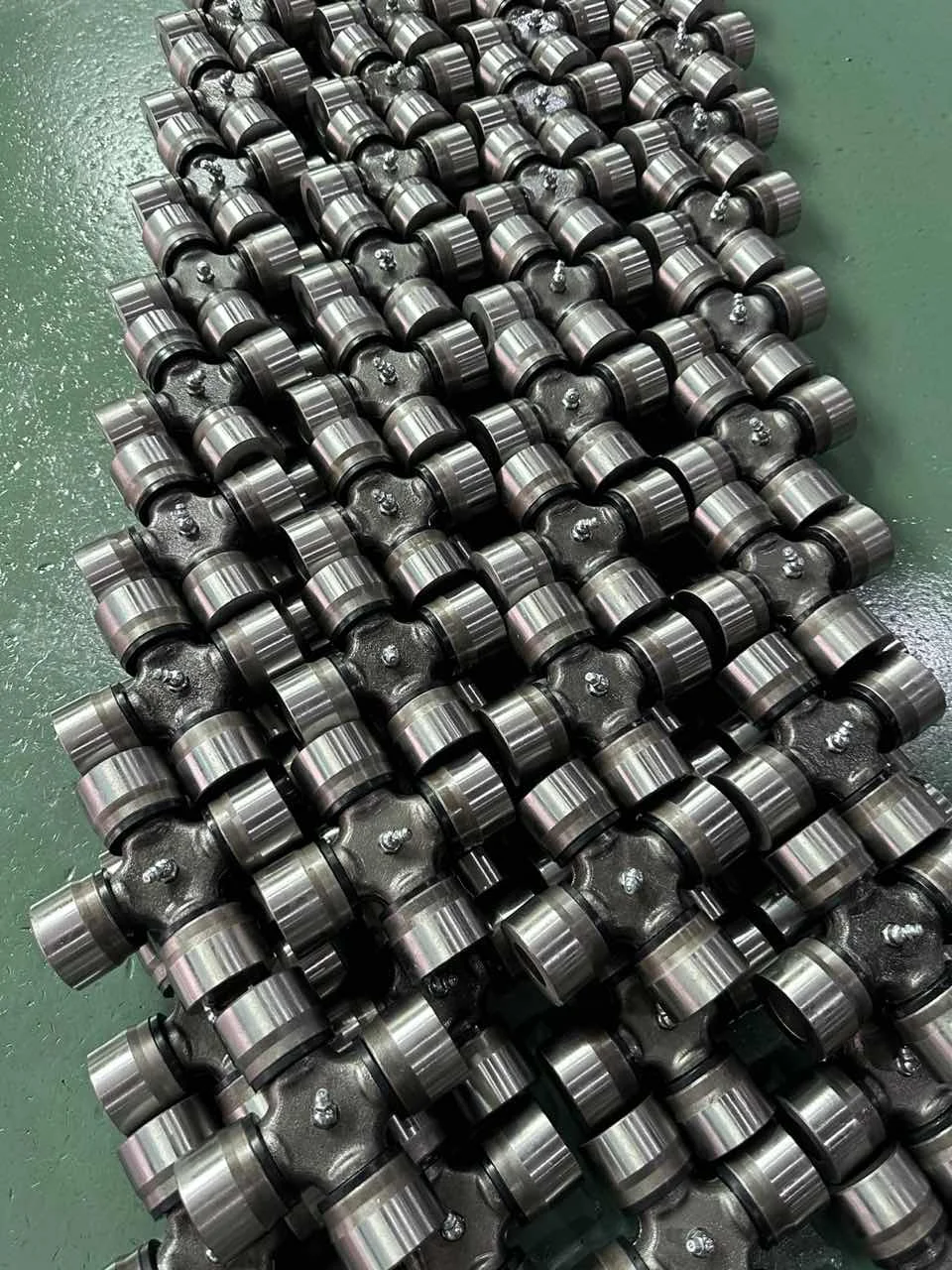 customized non-standard SWC100 38*83 mm 45*101mm universal joint  with cross needle bearing