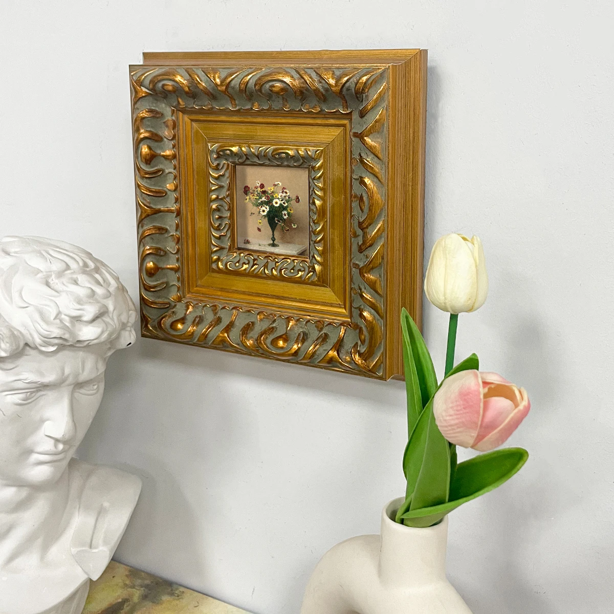 Classic European Wall Decor Small Picture Frames Custom DIY Solid Wood Picture Frames for Home Hotel Art Gallery