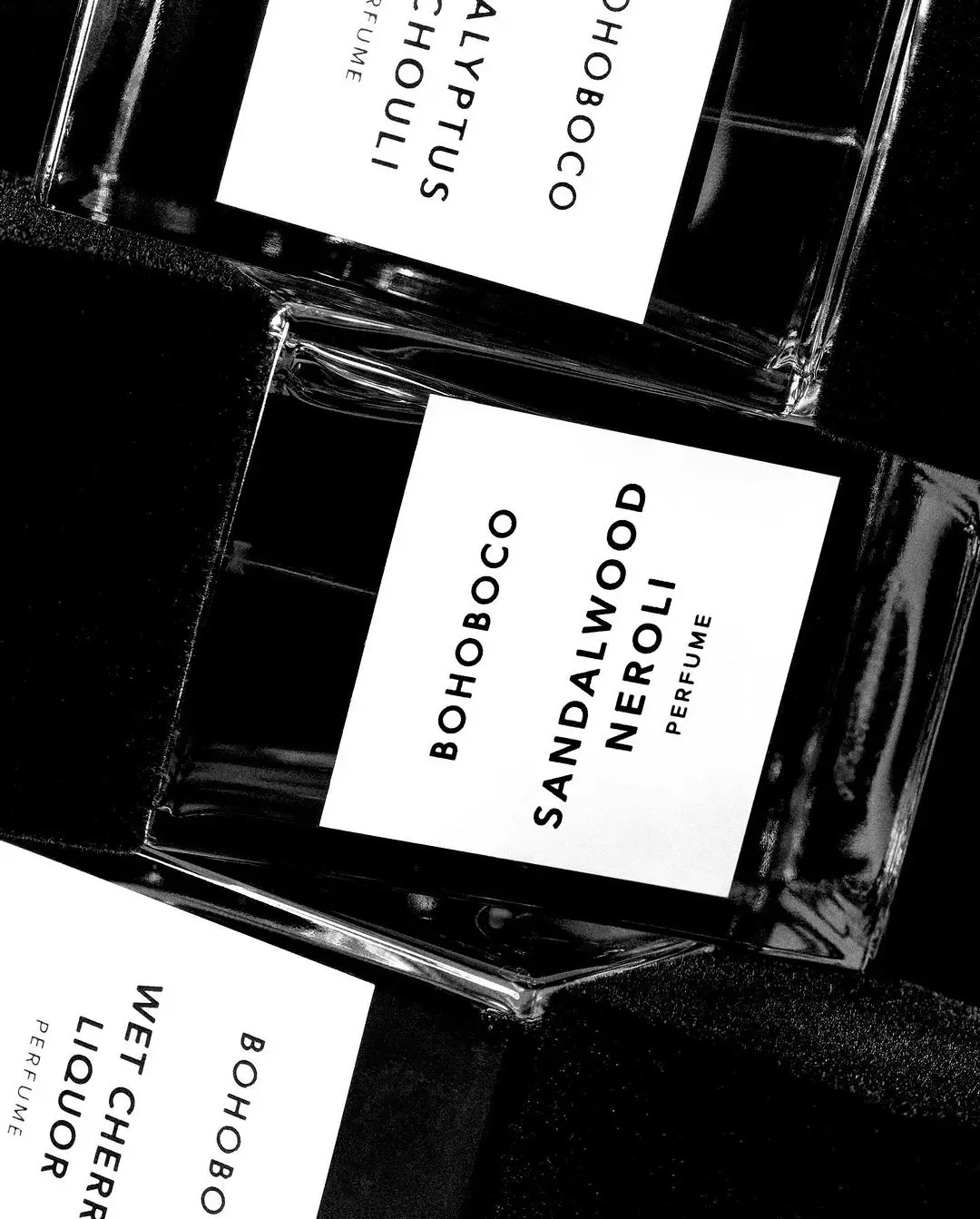 2024 Hot Sale Luxury Square Black Cap Custom 50ML High Quality Square Clear Glass Perfume Bottle with box