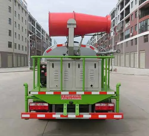 Dongfeng Greening Spray Truck Multi-Functional Diesel 4x2 Drive for Dust