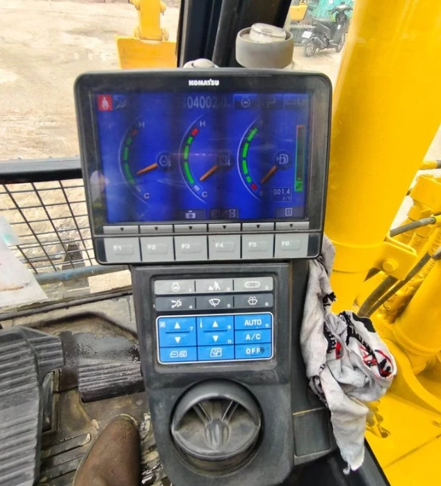 Komatsu PC138US / pc138us-8