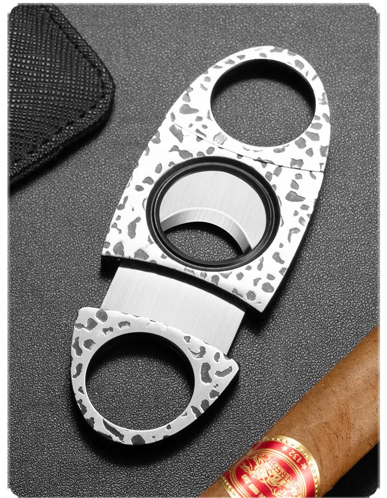Cheap New Luxury Cigar Cutter Stainless Steel Custom Logo Blade Cigar Cutter Smoking Accessories Cigar Scissors