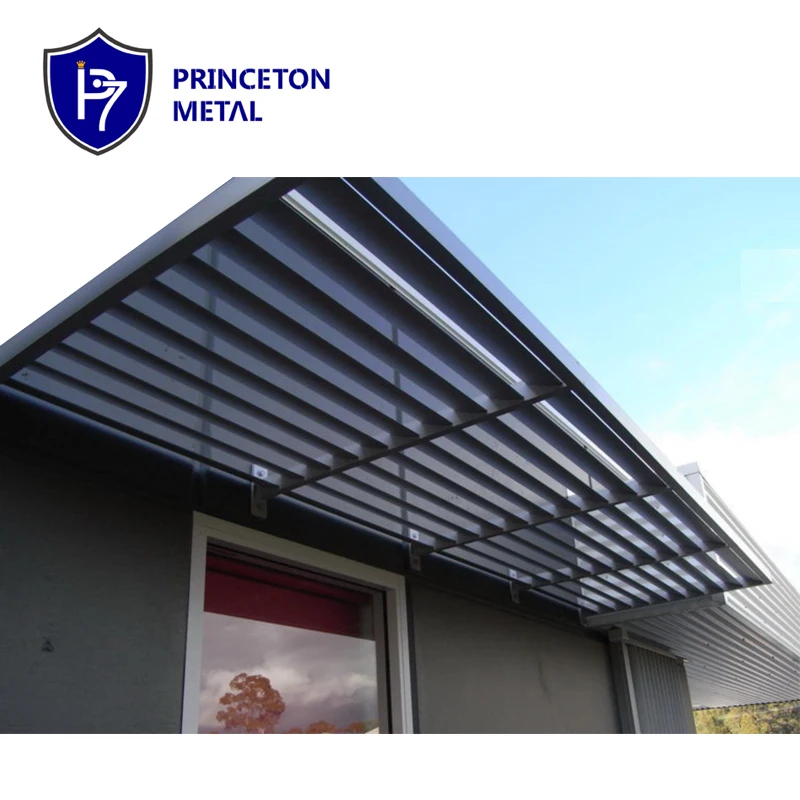 Aluminum fencing with fixed louvre blade