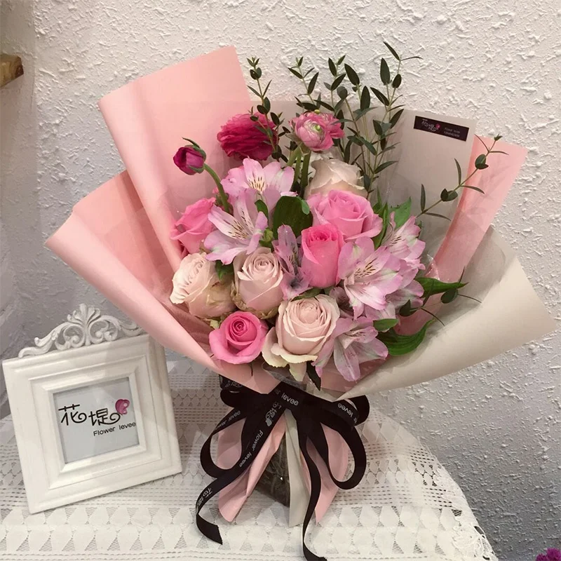 
2020 new design fog two side different color matt gift wrapping tissue paper magic edge waterproof flower wrapping paper 