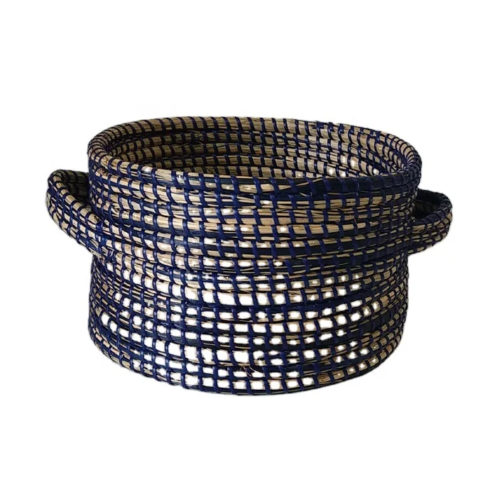 Handmade Bohemian Style Plastic Wicker Basket for Fruit Storage Gift Packing or Holiday Decor Timeless Space Storage Solution