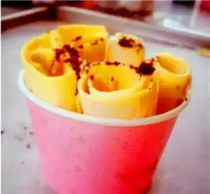 High quality Thai fried ice cream roll machine, frying pan fried ice cream roll machine