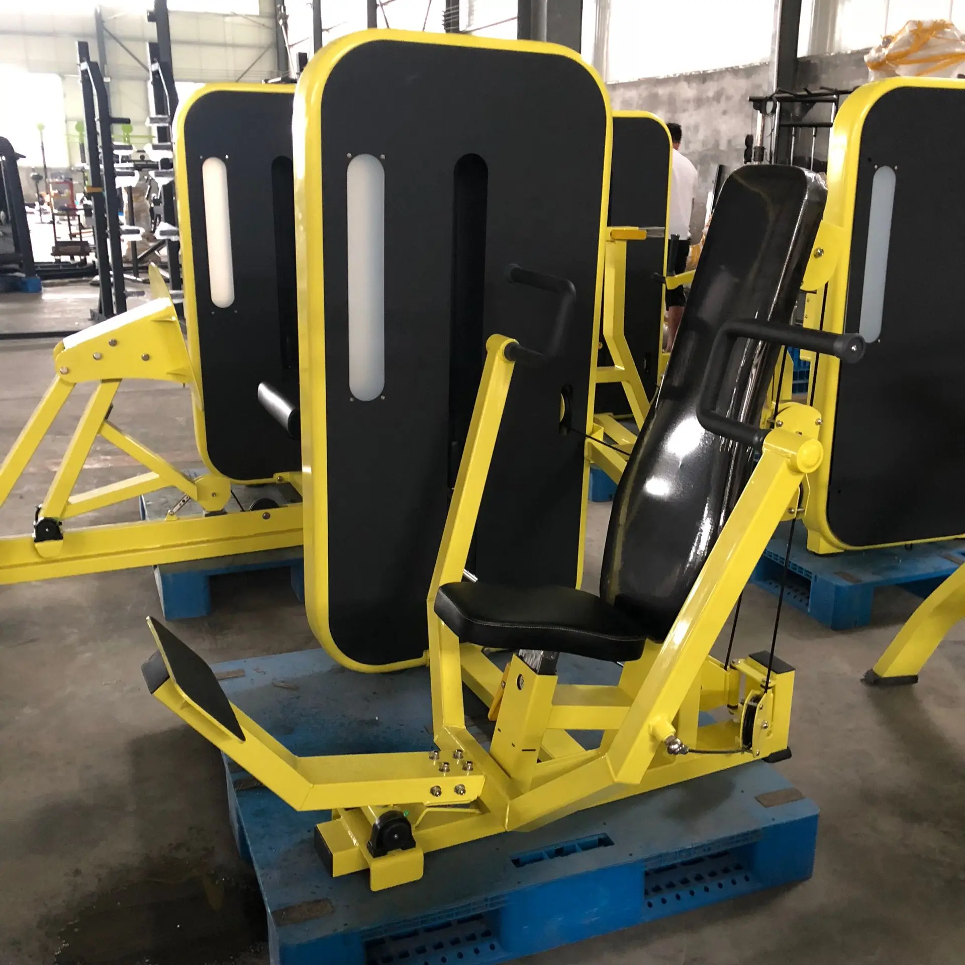 Commercial Gym Fitness Equipment Vertical Chest Press Color Optional