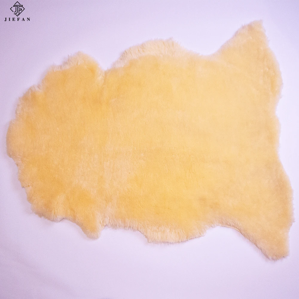 Фабрика Китая оптовая продажа 100% из натуральной овчины мягкое зимнее пальто шкура чехлы для сидений автомобиля украшение сырого меха