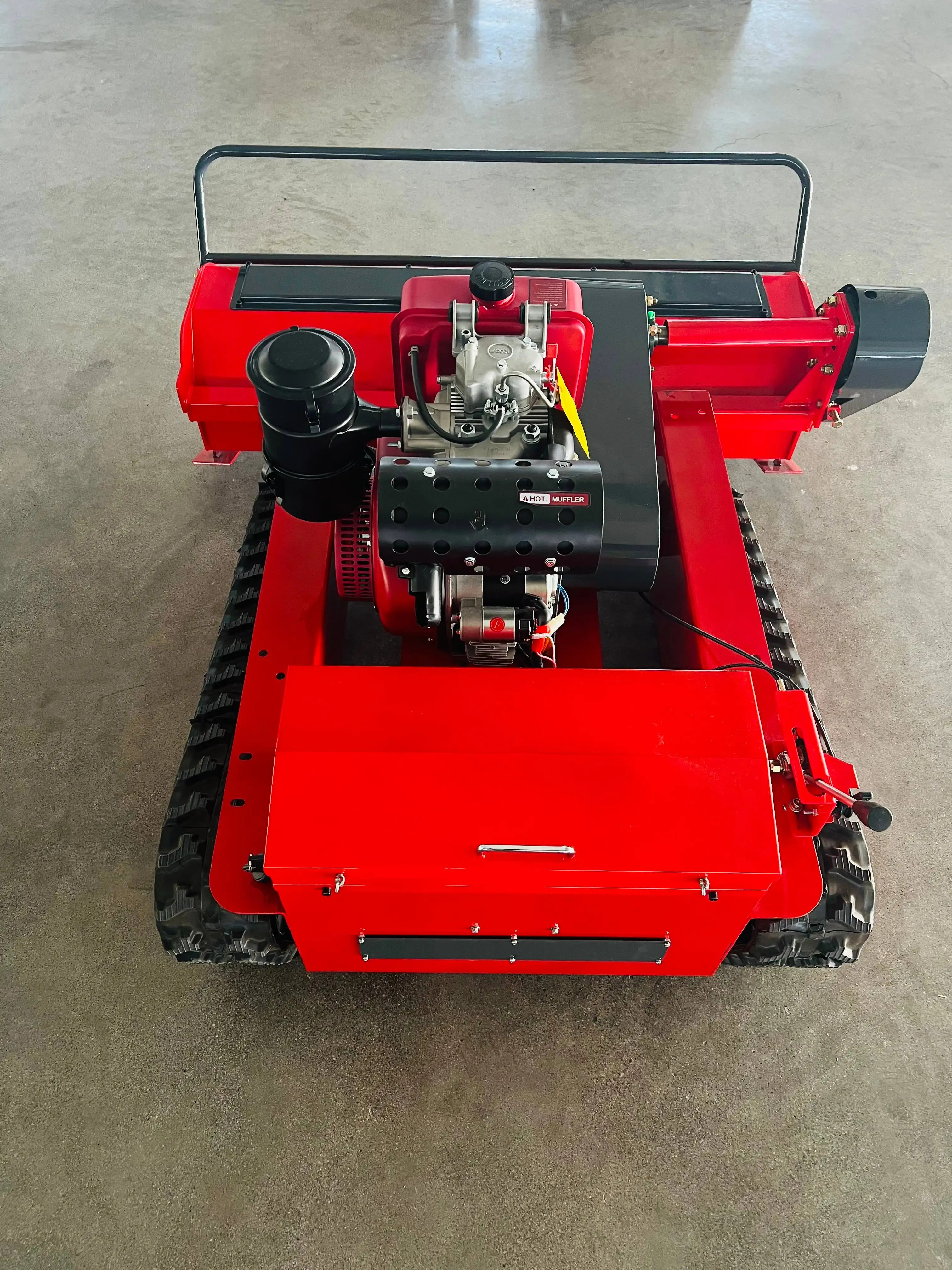 Controllable diesel robot lawnmower/crawler lawnmower/stubble height 2-20cm