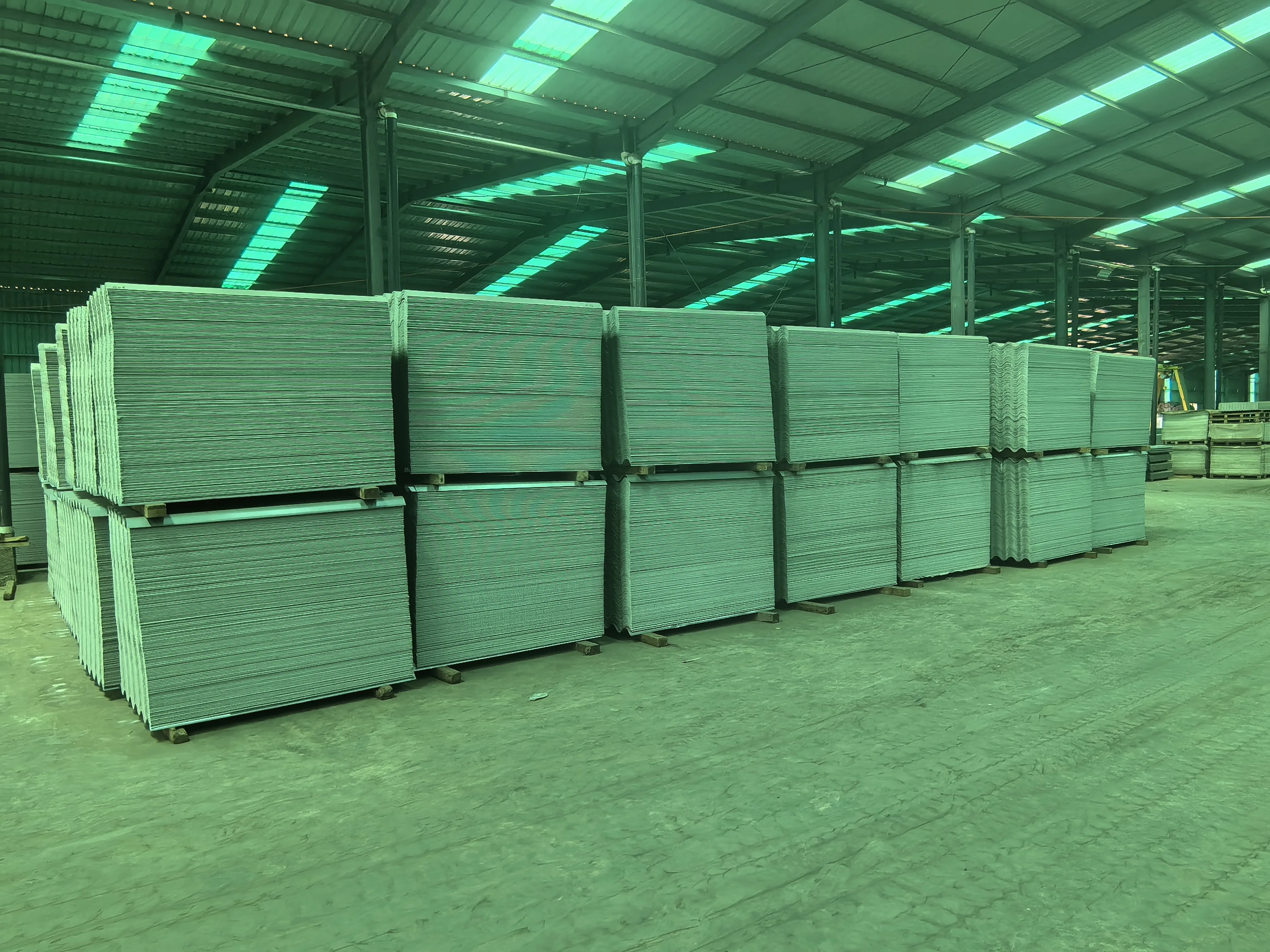 KUNDA 2024 Africa Local Factories Coast Roofing Cement Fiber Tiles 4*1050*2400 Local Factory Benin Factory Stock On Sale now