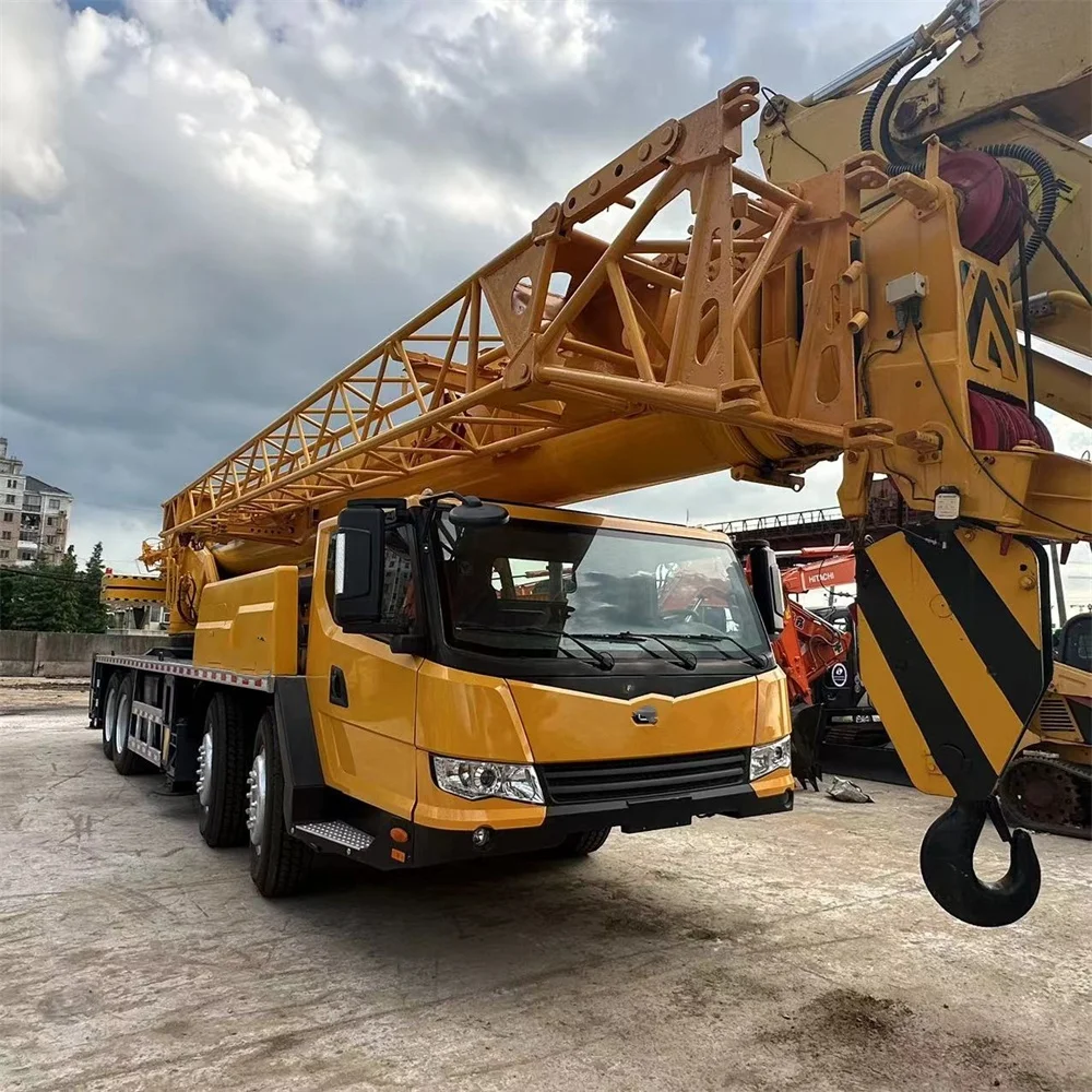 Used QY70KC Mobile Crane with 25-80ton Lifting Load Engine Pump Motor Bearing Gearbox Core Components Included