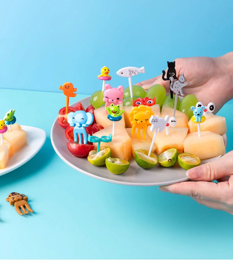 Mini Food Picks for Kids for bento lunch box Cartoon Toothpick for Fruit Cake Dessert Pastry Party Supply for Children