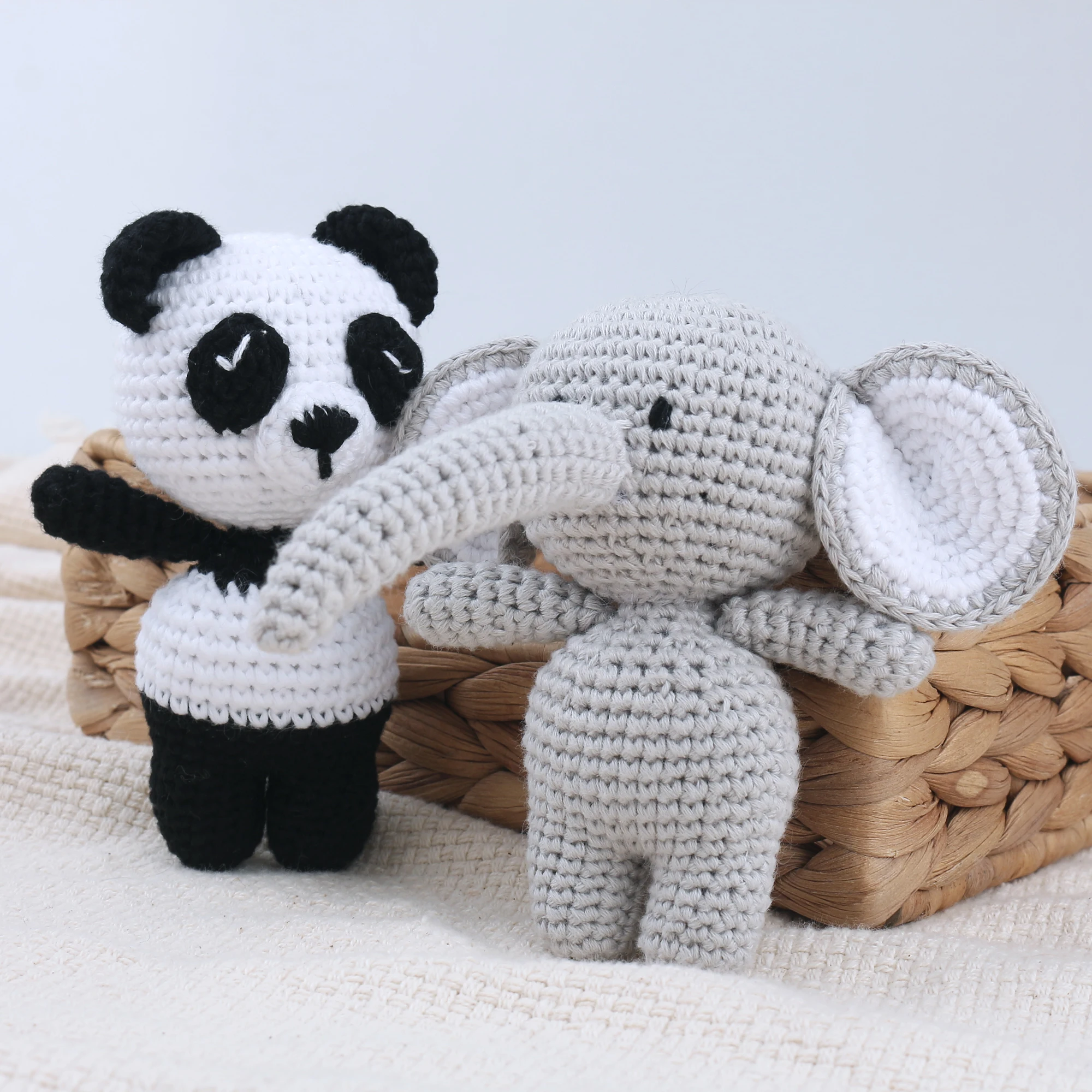 Handworked Yarn Crocheted Animals Toys Custom Amigurumi Knitted Dolls Stuffed Gifts
