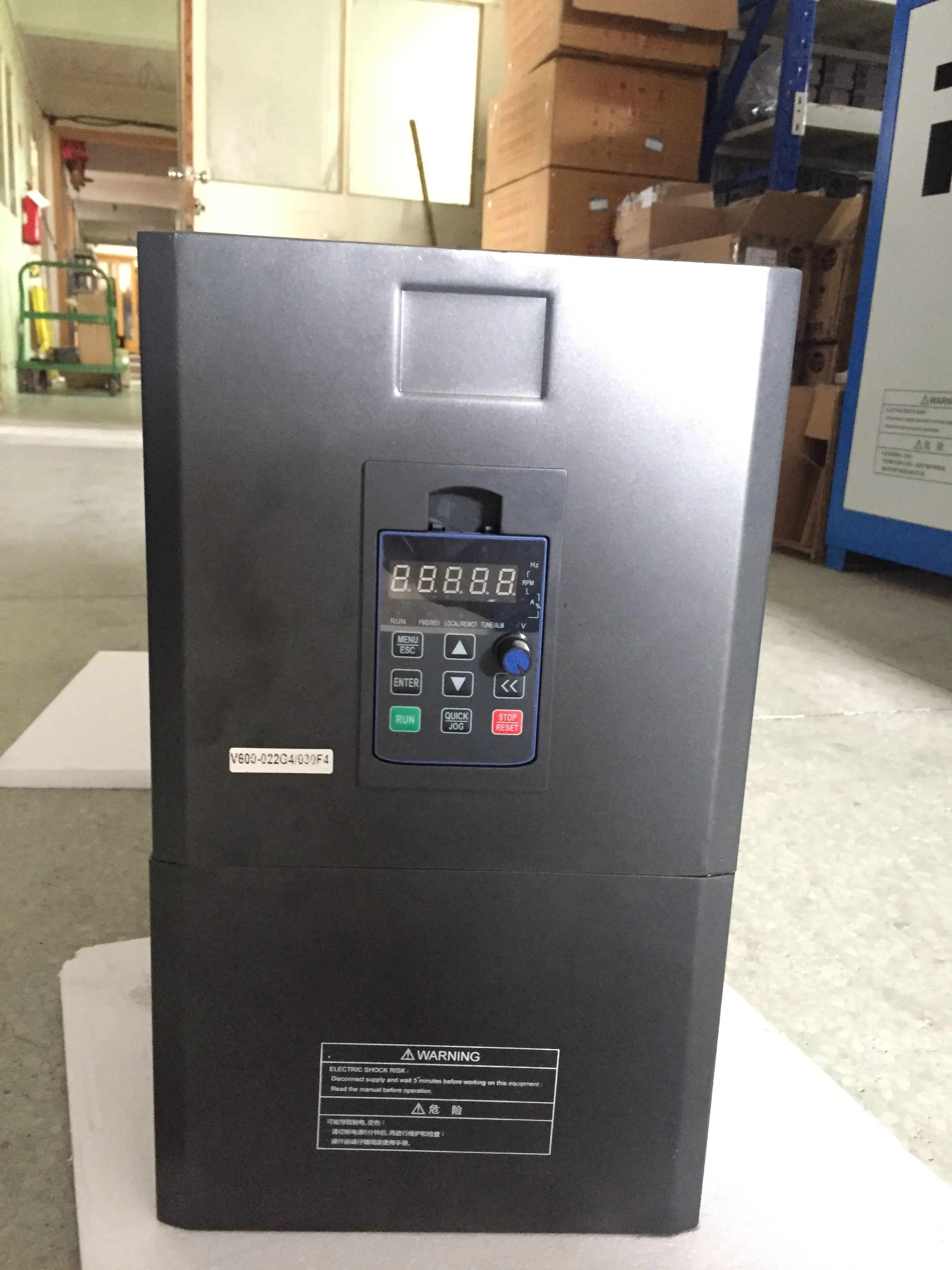 solar pump VFD inverter farm irrigation variable frequency drive input DC 310V output three phase AC220V VFD inverter